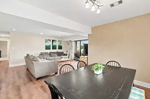 3300 N Carriageway Dr, Arlington Heights, IL 60004 - Photo 8