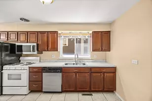 3109 Grove Ave, Berwyn, IL 60402 - Photo 8
