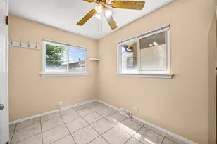 3109 Grove Ave, Berwyn, IL 60402 - Photo 10