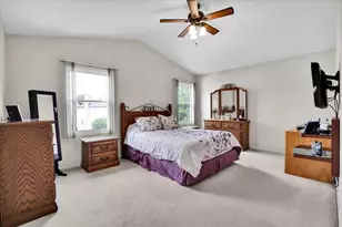 154 Newtown Dr, Buffalo Grove, IL 60089 - Photo 20