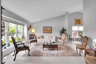 154 Newtown Dr, Buffalo Grove, IL 60089 - Photo 4