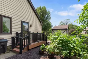 301 Ambria Dr, Mundelein, IL 60060 - Photo 32