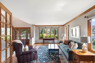 301 Ambria Dr, Mundelein, IL 60060 - Photo 6