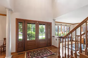 301 Ambria Dr, Mundelein, IL 60060 - Photo 4