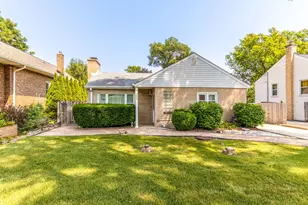 109 N Main St, Mount Prospect, IL 60056 - Photo 1