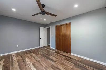 10312 W Chicago Avenue, Beach Park, IL 60099 - Photo 16