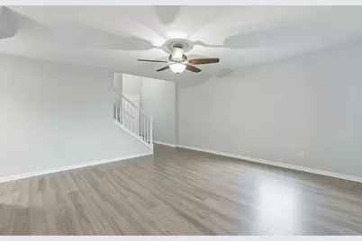 1011 N South Elgin Boulevard, South Elgin, IL 60177 - Photo 18