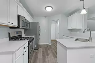 1011 N South Elgin Blvd, South Elgin, IL 60177 - Photo 16