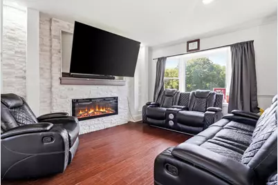 13080 W 28th Street, Zion, IL 60099 - Photo 2