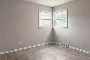 5645 N Central Ave, Chicago, IL 60630 - Photo 8