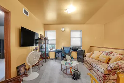 8008 S Ridgeland Avenue #2A, Chicago, IL 60617 - Photo 10