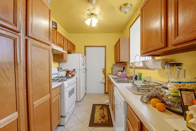 8008 S Ridgeland Avenue #2A, Chicago, IL 60617 - Photo 14