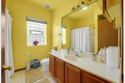 8008 S Ridgeland Avenue #2A, Chicago, IL 60617 - Photo 18