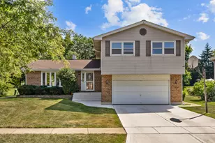 1727 Roosa Ln, Elk Grove Village, IL 60007 - Photo 24