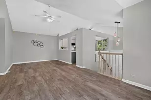 320 Fieldstone Ct, Bolingbrook, IL 60440 - Photo 4