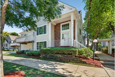 320 Fieldstone Court #320, Bolingbrook, IL 60440 - Photo 1