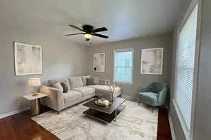 1619 Evergreen St, Rockford, IL 61101 - Photo 2