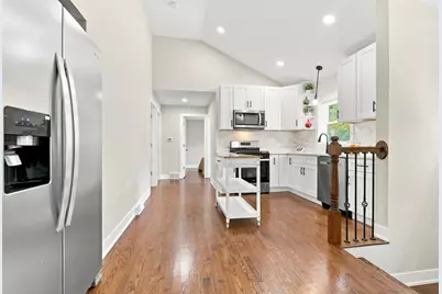 10933 S Eggleston Avenue, Chicago, IL 60628 - Photo 10