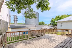 236 W Johnson St, Utica, IL 61373 - Photo 28
