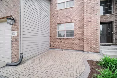 4231 Honey Locust Drive, Naperville, IL 60564 - Photo 4