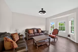 4231 Honey Locust Dr, Naperville, IL 60564 - Photo 12