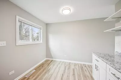 65 Della Street, Crystal Lake, IL 60014 - Photo 8