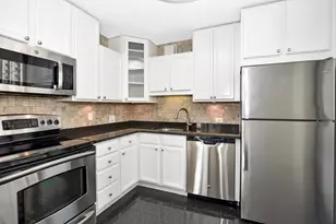 33 W Delaware Pl, Chicago, IL 60610 - Photo 20