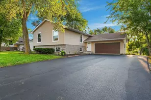 23540 N Echo Lake Rd, Lake Zurich, IL 60047 - Photo 1