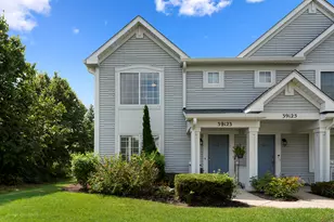 39123 Aberdeen Ln, Beach Park, IL 60083 - Photo 2