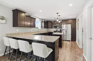 2032 Rownham Hill Rd, New Lenox, IL 60451 - Photo 6
