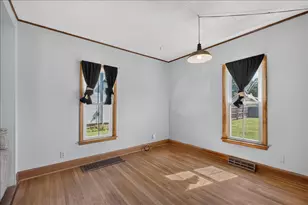 411 Main St, Leaf River, IL 61047 - Photo 16