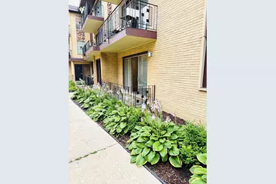10425 S Hale Avenue #1A, Chicago, IL 60643 - Photo 2