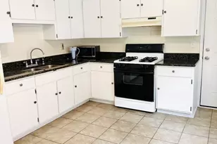 10425 S Hale Ave, Chicago, IL 60643 - Photo 10