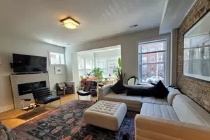 1318 W Winnemac Ave, Chicago, IL 60640 - Photo 2