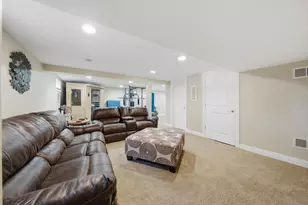 17646 Crestview Ct, Orland Park, IL 60467 - Photo 32