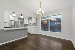 240 Barron St, Bensenville, IL 60106 - Photo 4