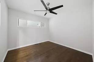 240 Barron St, Bensenville, IL 60106 - Photo 14