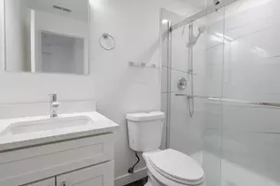 4937 N St Louis Ave, Chicago, IL 60625 - Photo 12