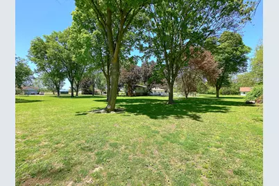 5 N Acres Drive, Streator, IL 61364 - Photo 4