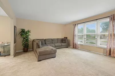 1613 Jasper Drive, Wheaton, IL 60189 - Photo 2