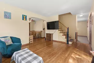 18646 Golfview Ave, Homewood, IL 60430 - Photo 8