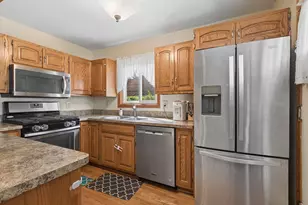 18646 Golfview Ave, Homewood, IL 60430 - Photo 12