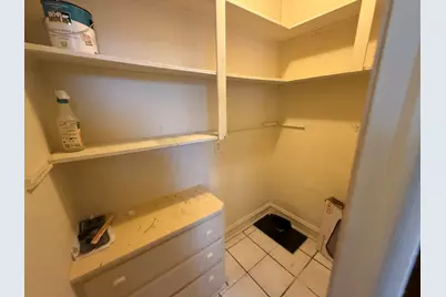 2146 S Gunderson Avenue #214, Berwyn, IL 60402 - Photo 12