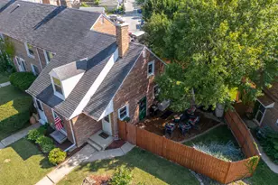 1425 Willow Ave, Des Plaines, IL 60016 - Photo 32