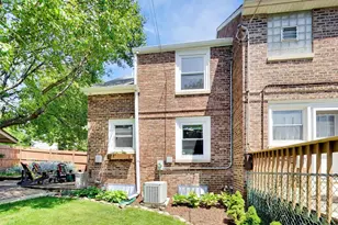 1425 Willow Ave, Des Plaines, IL 60016 - Photo 26