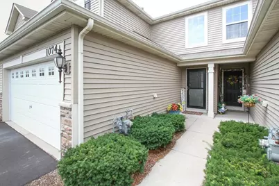 1074 Turin Drive, Hampshire, IL 60140 - Photo 2