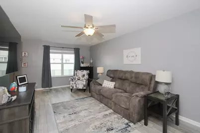 1074 Turin Drive, Hampshire, IL 60140 - Photo 4