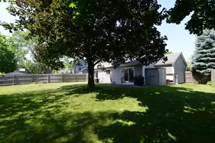 31 S Windsor Pl, Mundelein, IL 60060 - Photo 28