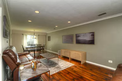 31 S Windsor Place, Mundelein, IL 60060 - Photo 2