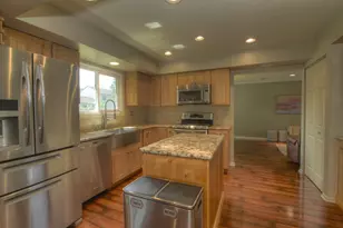 31 S Windsor Pl, Mundelein, IL 60060 - Photo 10